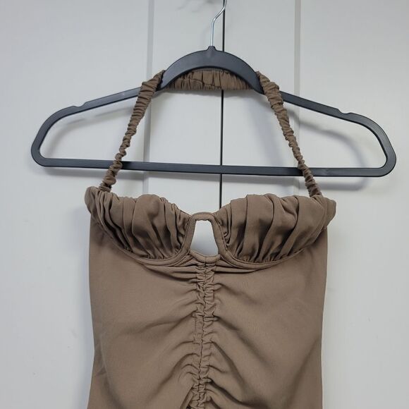 Prettylittlething taupe ruched front Halterneck bodycon dress, size4 - Picture 10 of 13
